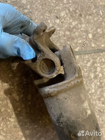 Карданный вал Toyota GX100 4WD Mark II, Chaser