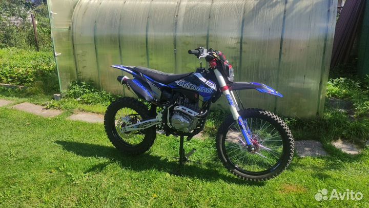 Подставка подъемник для мотоцикла / питбайка