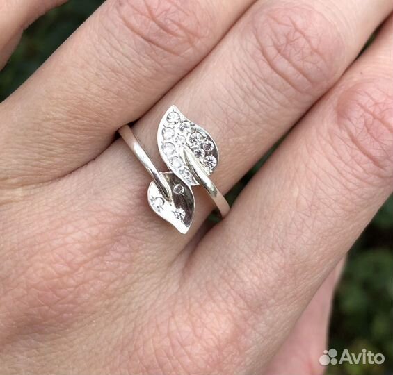 Серебряное кольцо