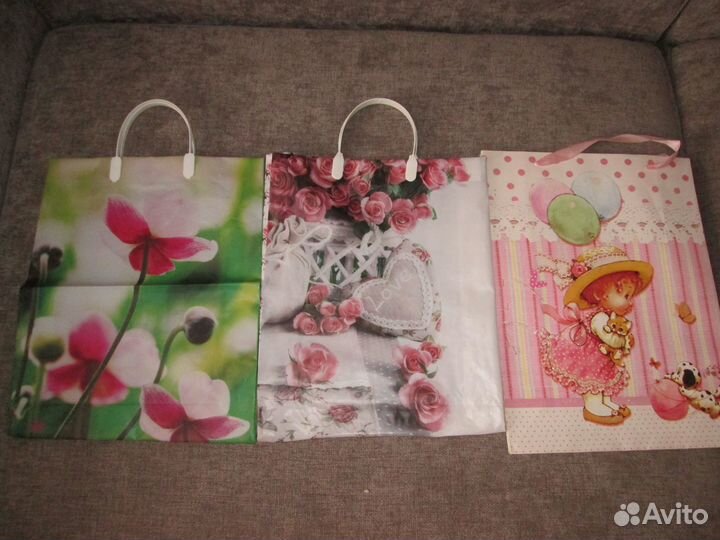 Пакеты подарочные разных размеров