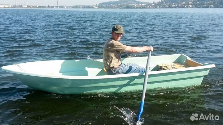 Пластиковая моторная лодка Виза Легант - 340