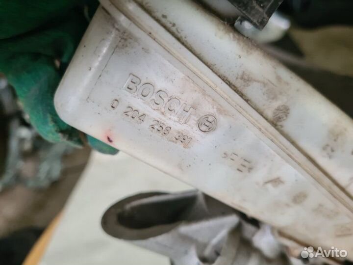 Главный тормозной цилиндр Renault Fluence седан