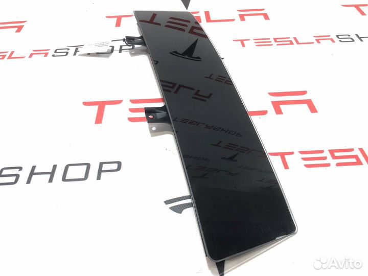 Наружная декоративная накладка на дверь Tesla