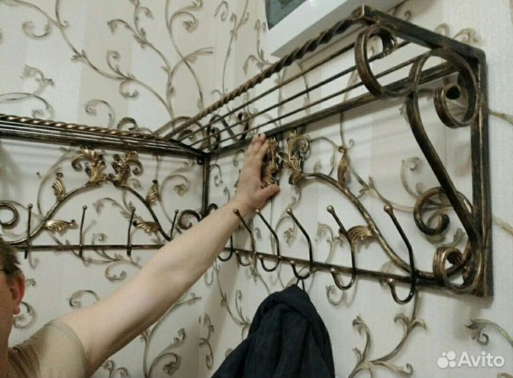 Кованная вешалка № 54