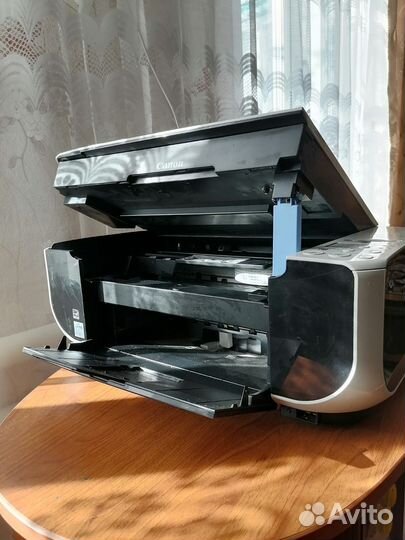 Цветной струйный принтер canon