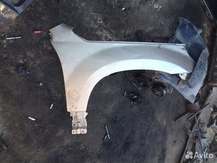 Крыло правое Suzuki Grand Vitara 2011