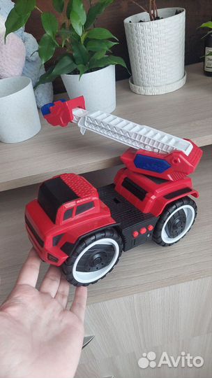 Игрушка пожарная машина