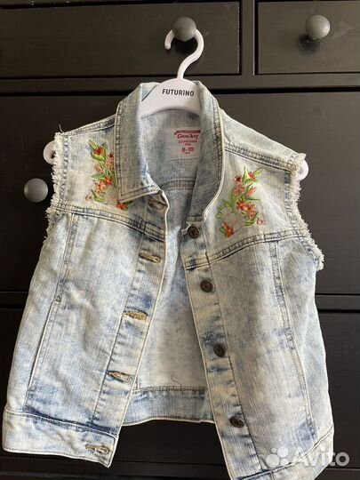 Джинсовая жилетка для девочки