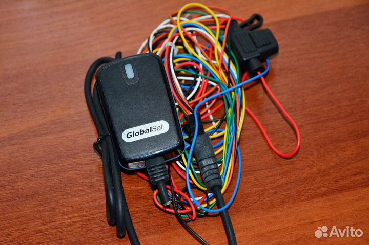 GPS/глонасс трекер GlobalSat GTR-128