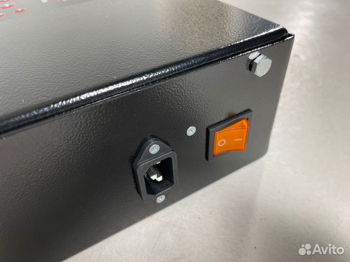 Робот автоматической накачки колёс Storm Inflator