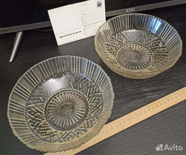 Пара стеклянных салатников. СССР