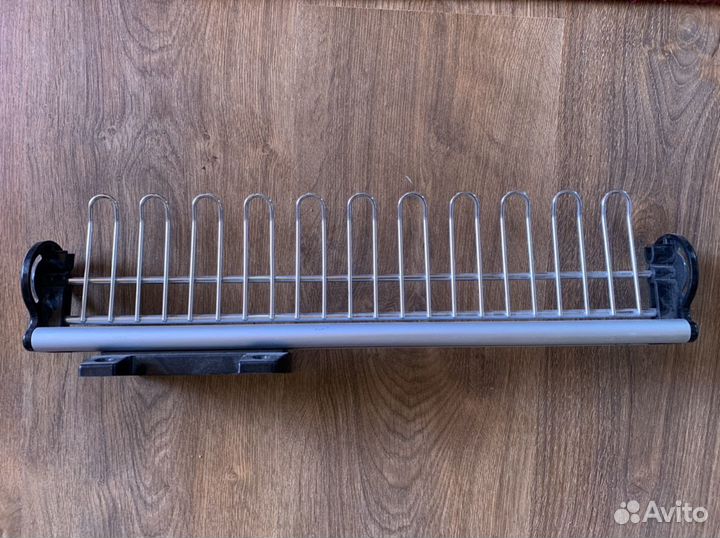 Вешалка выдвижная