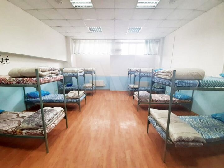 Комната 18 м² в > 9-к., 1/4 эт.