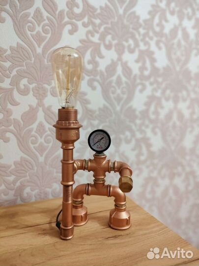 Светильник,лампа настольная