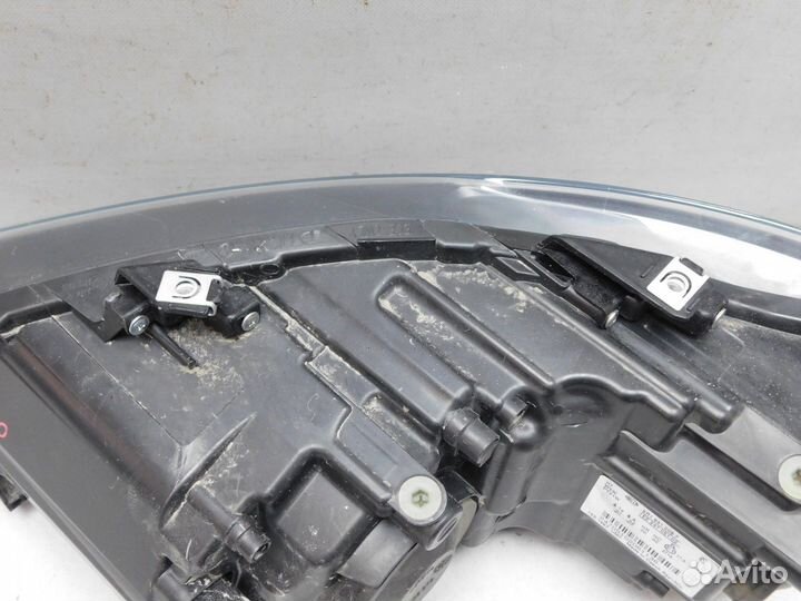 Фара правая Volkswagen Polo