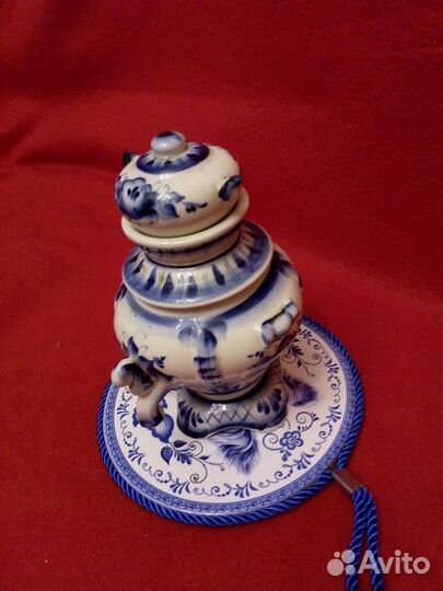 Статуэтка гжель. Самовар