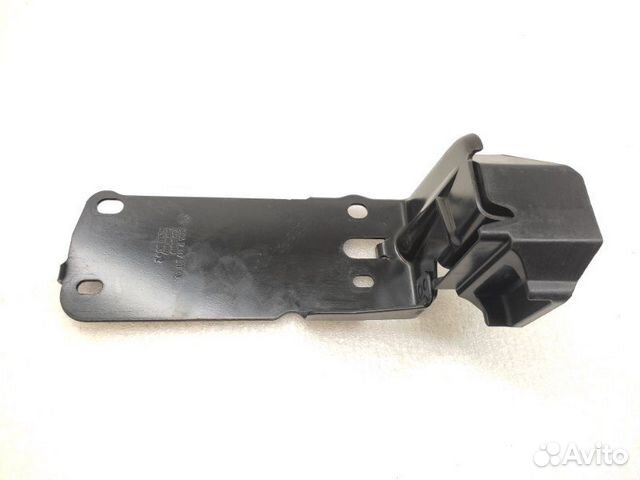 Кронштейн радиатора левый Bmw 3-Series E90 N52B30