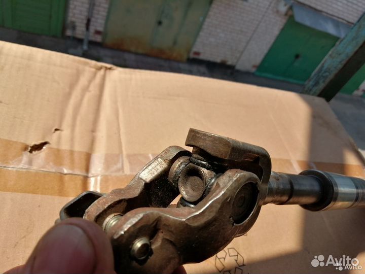 Рулевой кардан Toyota Land Cruiser 200