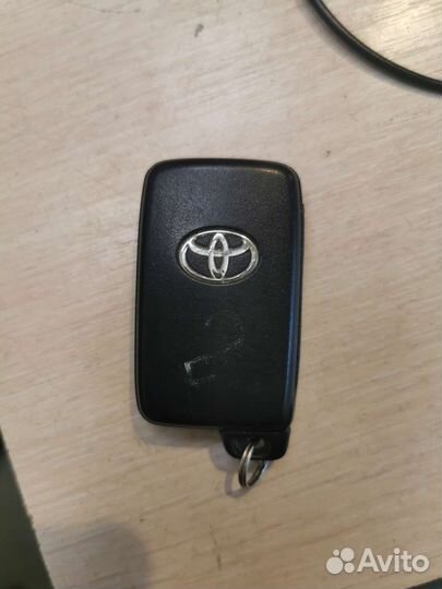 Смарт ключ toyota b74ea оригинал