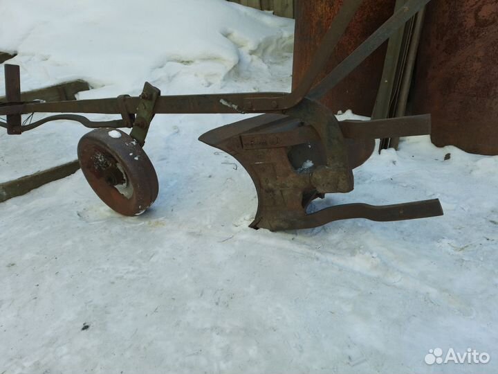 Конный плуг