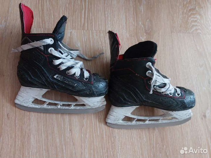 Хоккейные коньки bauer