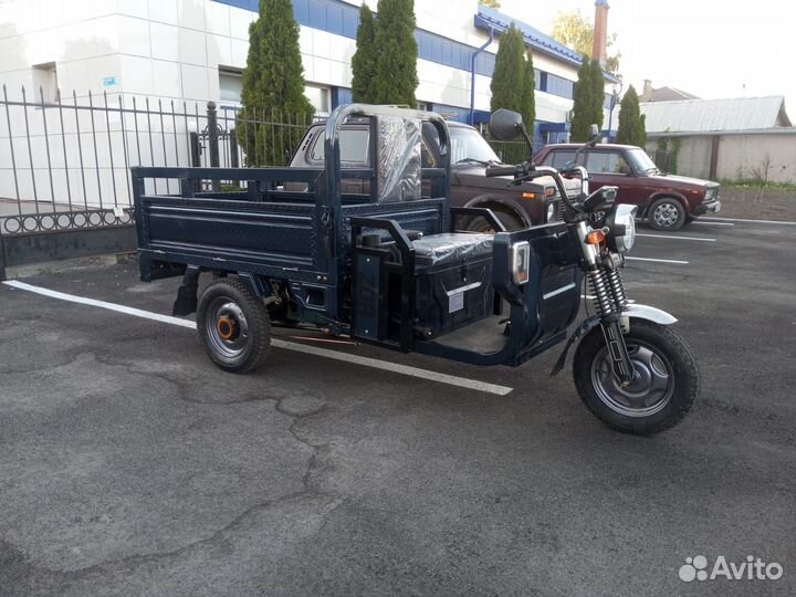 Трицикл электрический грузовой