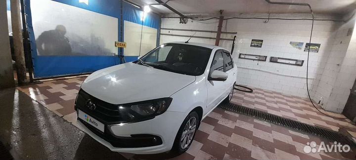 LADA Granta 1.6 AT, 2018, 138 000 км