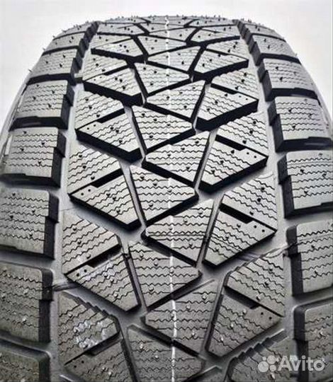 Bridgestone Blizzak DM-V2 275/50 R20