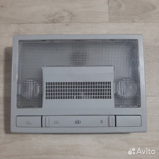 Плафон подсветки салона Volkswagen Polo седан 2016