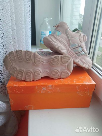 Кроссовки для девочки 32 размер