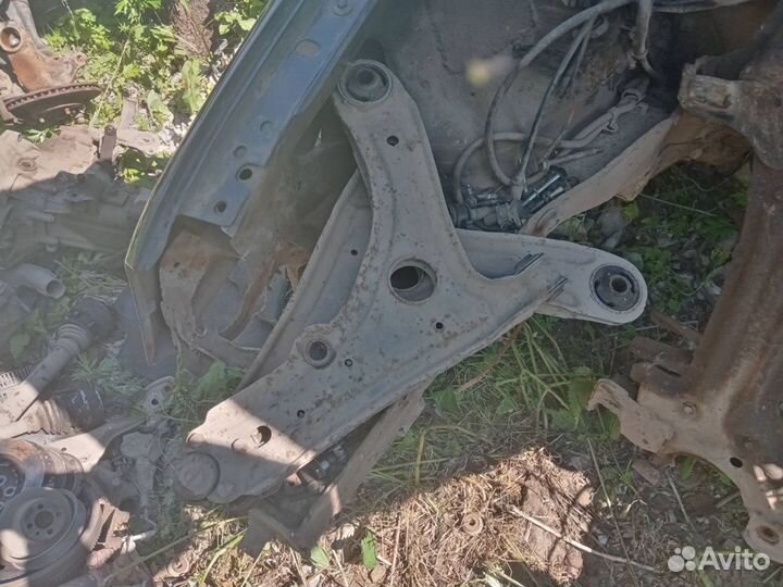 Рычаг передней подвески Volkswagen Vento/Golf 3