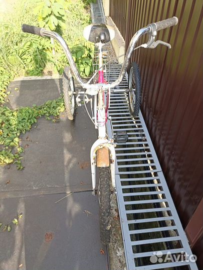 Трехколесный велосипед