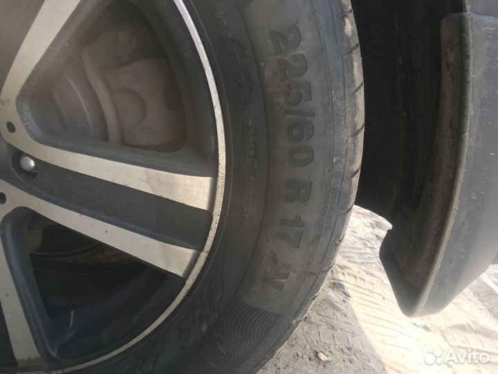 Continental ContiPremiumContact 225/60 R17