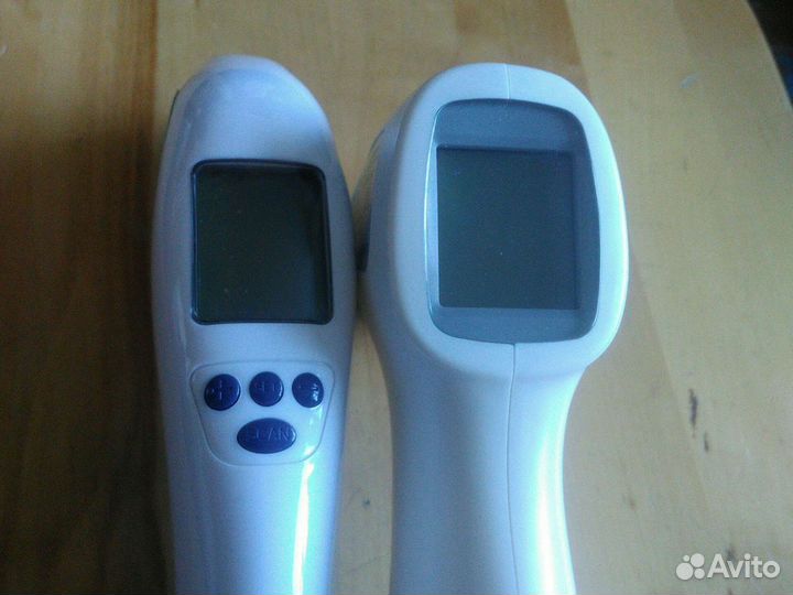 Бесконтактный инфракрасный термометр