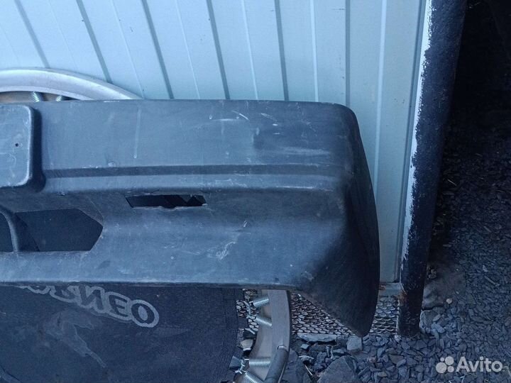 Бампер на ваз 21099