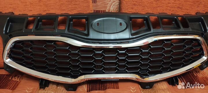 Решотка радиатора на kia ceed 2