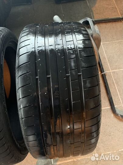 Goodyear Eagle F1 Asymmetric 3 245/40 R19 и 275/35 R19 100Y