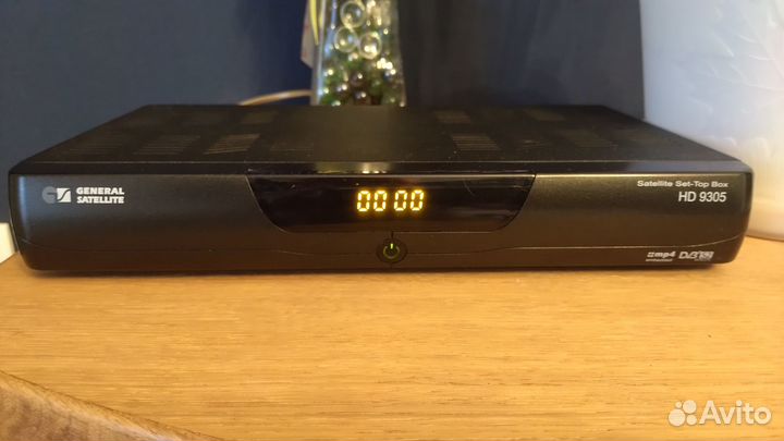 Ресивер триколор HD 9305