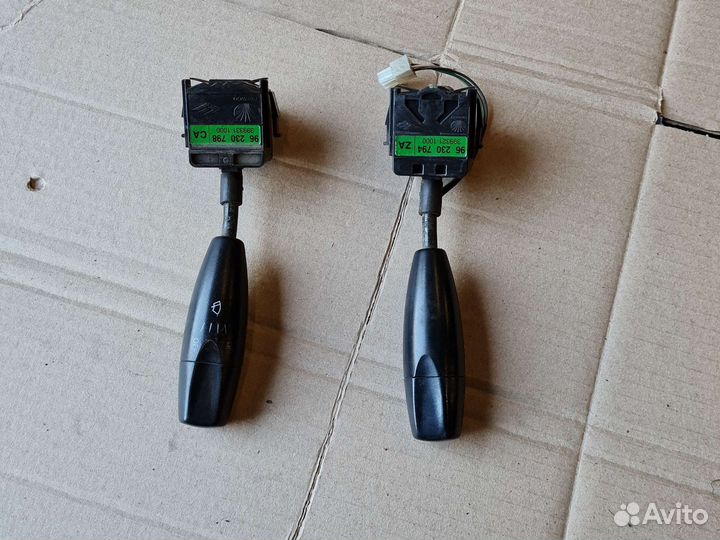 Подрулевой переключатель Chevrolet Lanos