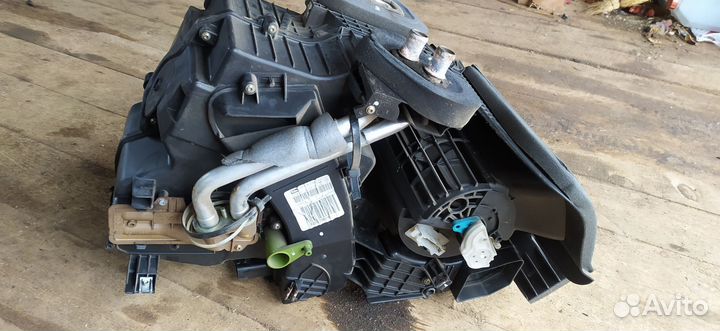 Корпус печки в сборе Рено Логан 1