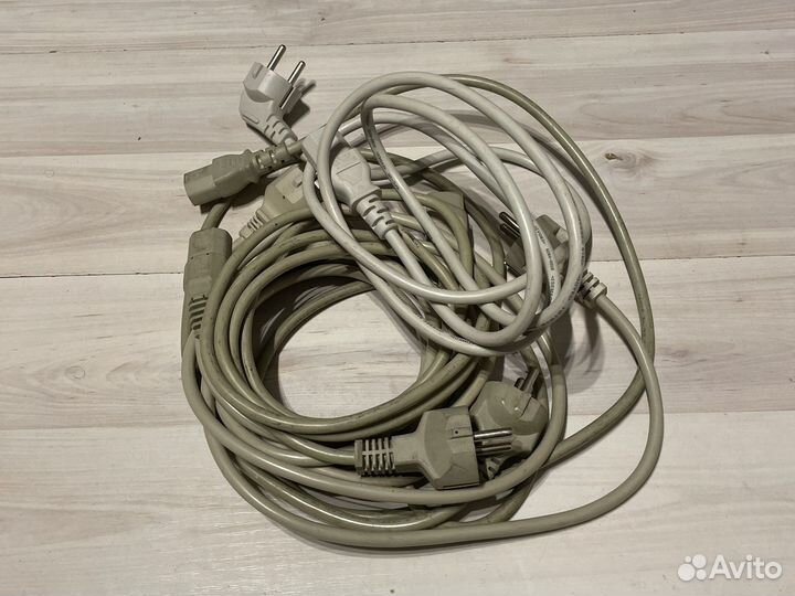 Сетевой кабель для компьютера