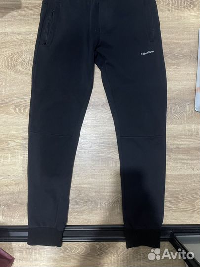 Calvin klein костюм