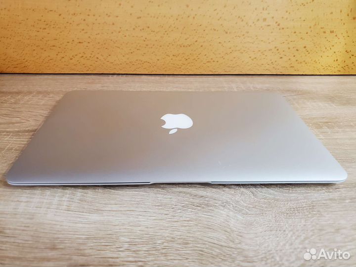 Apple MacBook Air 11