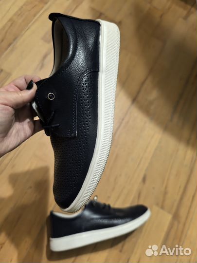 Продам кожаные туфли р. 39