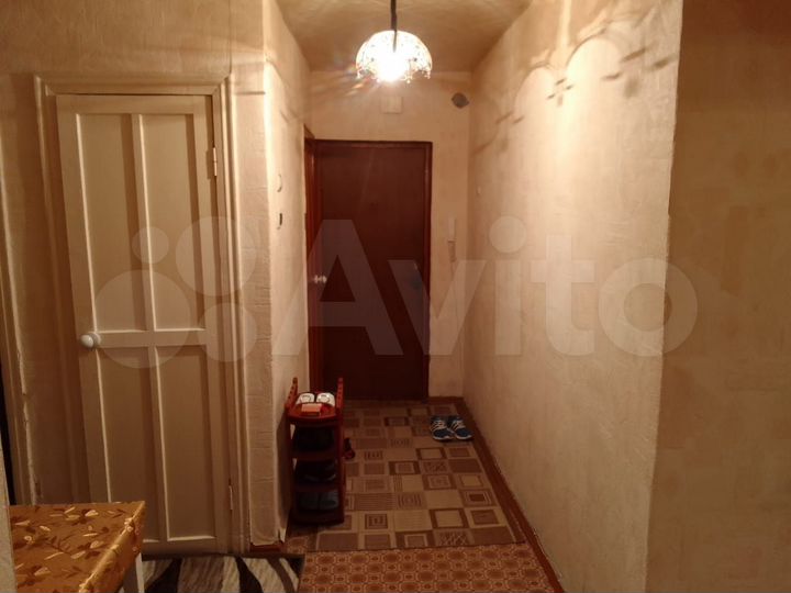 3-к. квартира, 70 м², 1/3 эт.