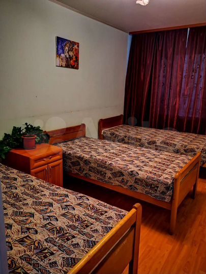 3-к. квартира, 70 м², 1/9 эт.