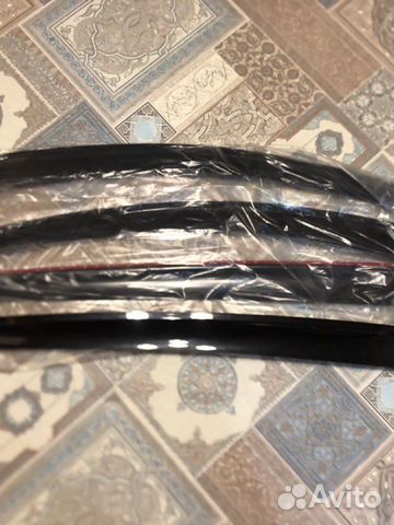 Продам комплект ветравиков Тиида