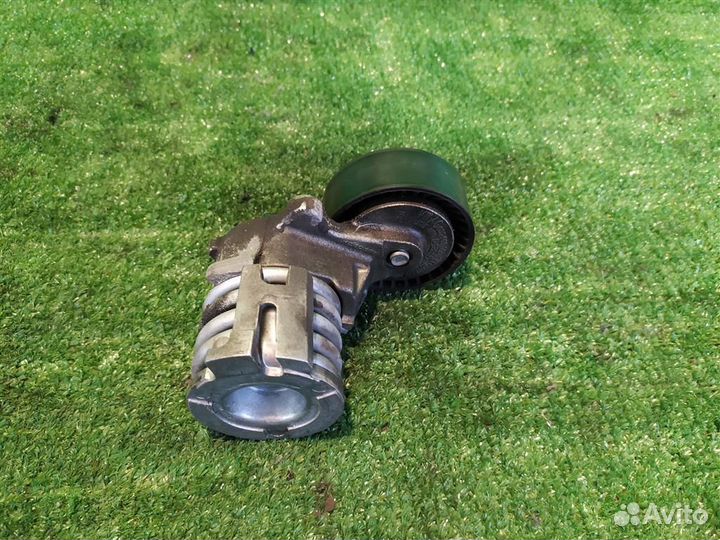 Натяжитель ремня Skoda Fabia 5J 2010