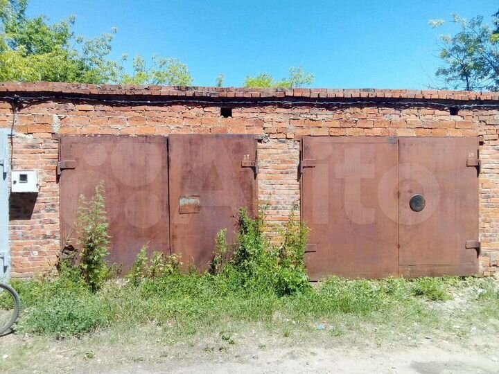 Гараж, > 30 м²