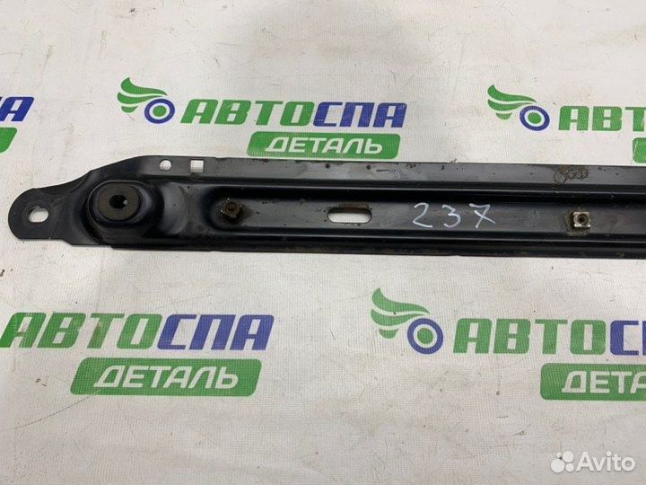 Балка под радиатор передняя Peugeot 308 (T7)